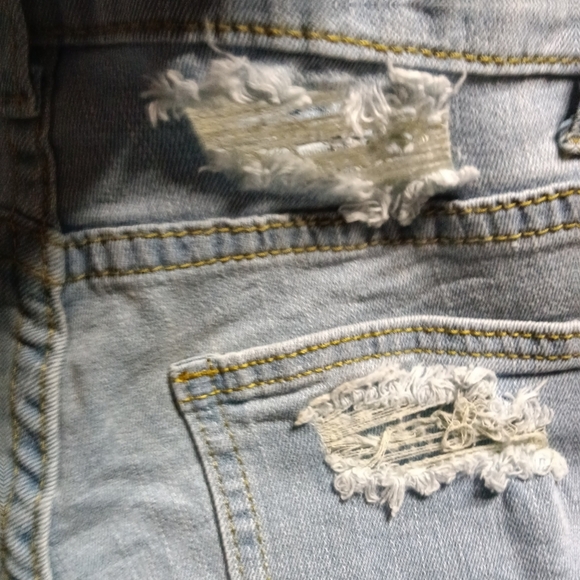 🦋 Denim Ripped Distressed Shorts Size M - Picture 9 of 12